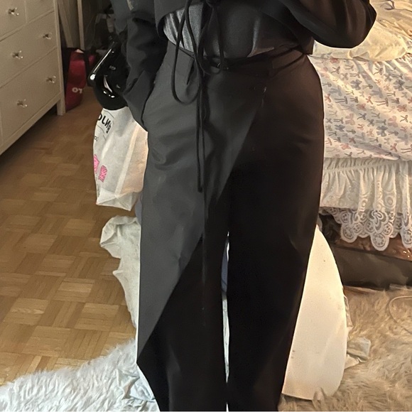 Asymmetrical Black Wide-Leg Pants - Picture 2 of 2